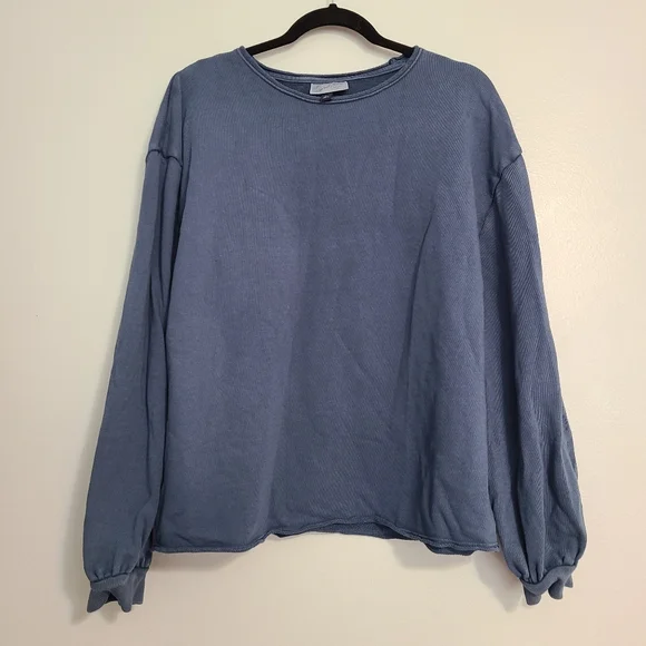 Universal Thread Women's Puff Sleeve Pullover Blue Casual Minimal Sweatshirt XL - Picture 2 of 5